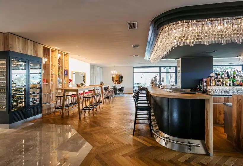 Fotos del hotel Arcotel Nike:  15