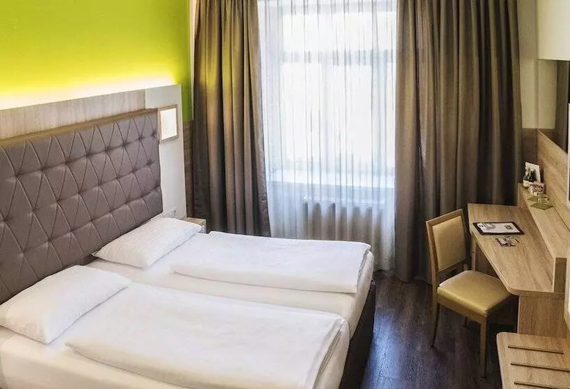 Fotos del hotel Goldenes Theater:  24