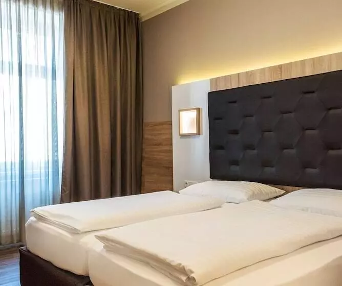 Fotos del hotel Goldenes Theater:  20