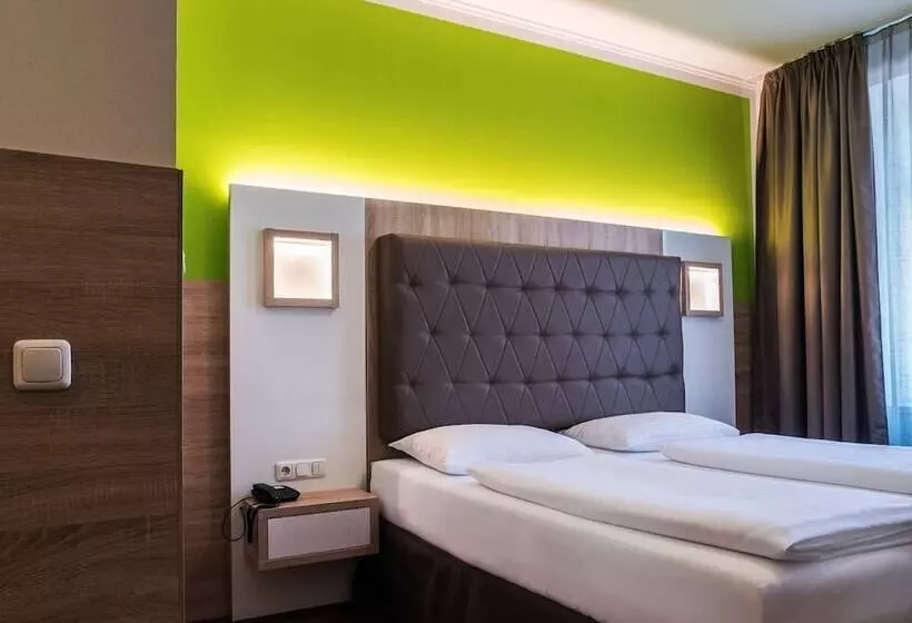 Fotos del hotel Goldenes Theater:  10