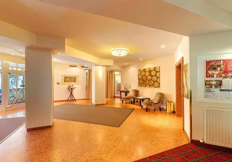 Fotos del hotel Goldenes Theater:  25