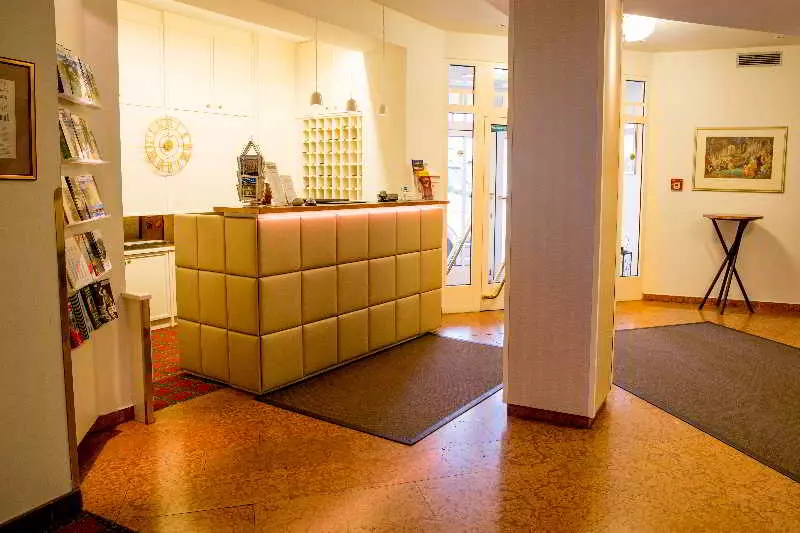 Fotos del hotel Goldenes Theater:  3