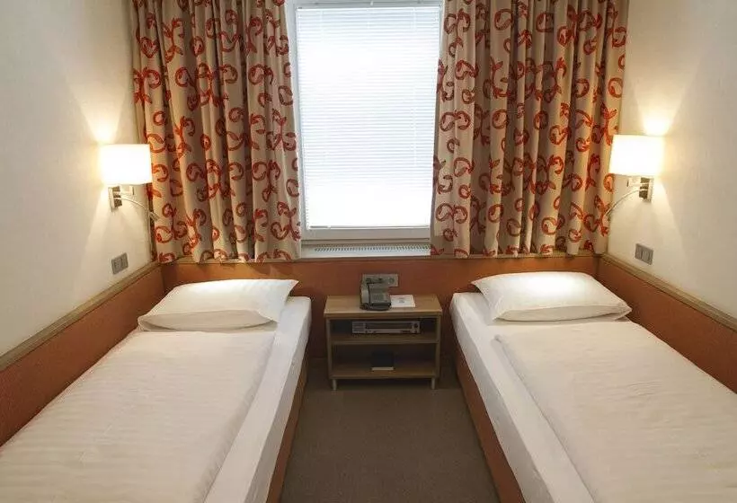 Fotos del hotel Hohenstauffen:  16