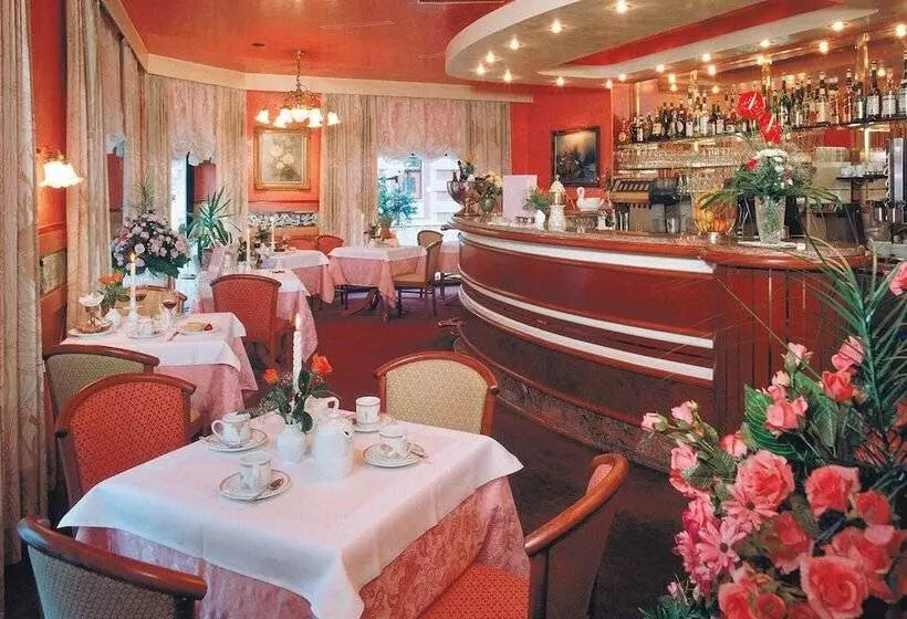 Fotos del hotel Neue Post:  3