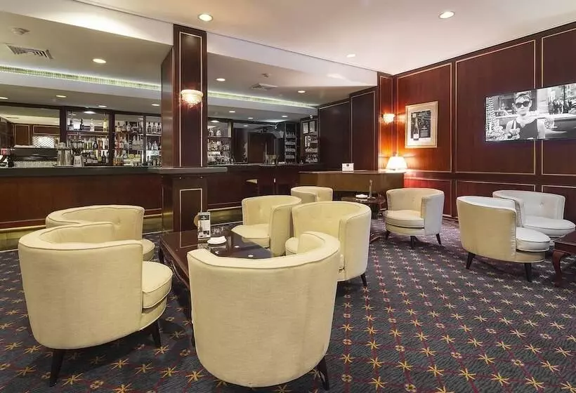 Fotos del hotel Royal On The Park:  3