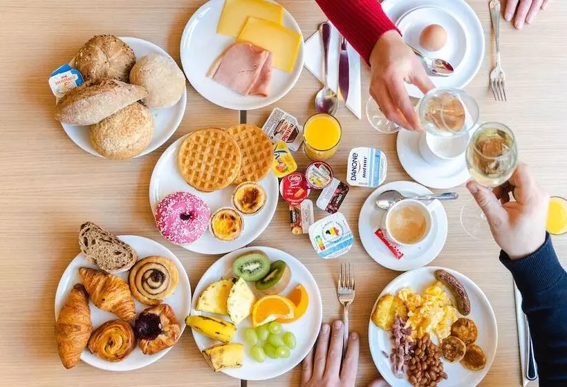 Fotos del hotel Du Théâtre:  3