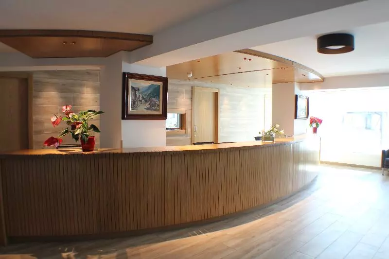 Fotos del hotel Kandahar:  5