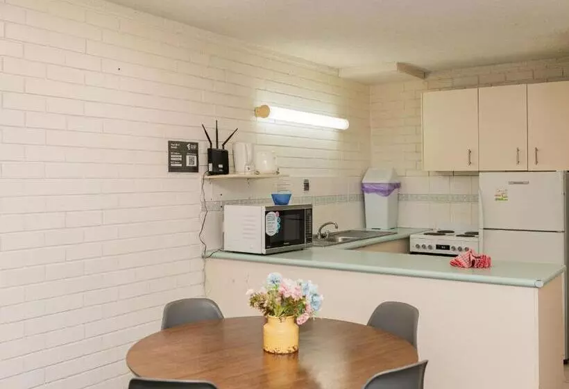 Fotos del hotel Trickett Gardens Holiday Inn:  21