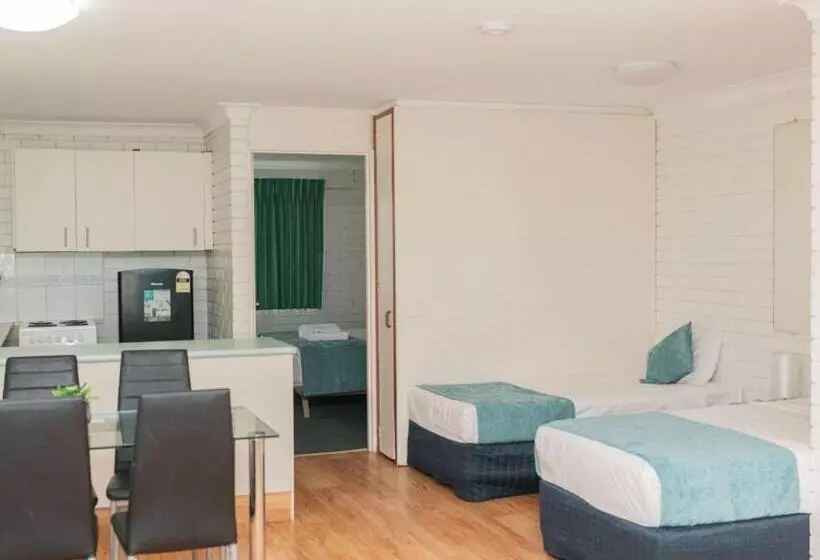 Fotos del hotel Trickett Gardens Holiday Inn:  7