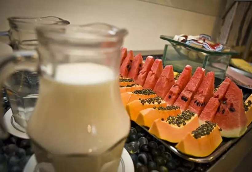 Fotos del hotel Carillon Plaza:  15