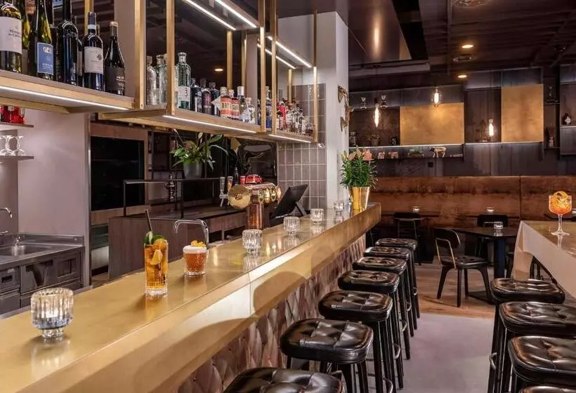 Fotos del hotel The Bristol - Hotel-bar-lounge - Bern, City Center:  15