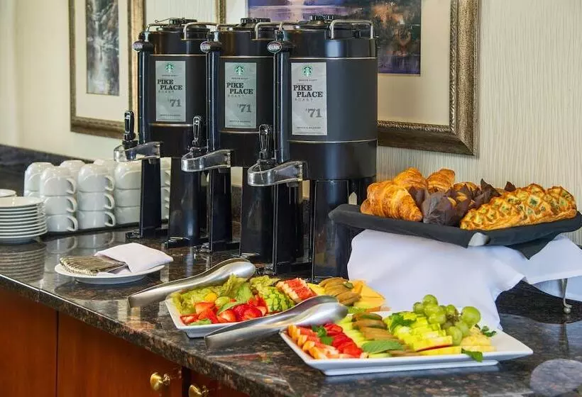 Fotos del hotel Royal Canadian Lodge:  17