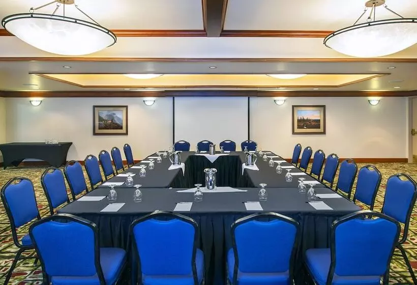 Fotos del hotel Royal Canadian Lodge:  8