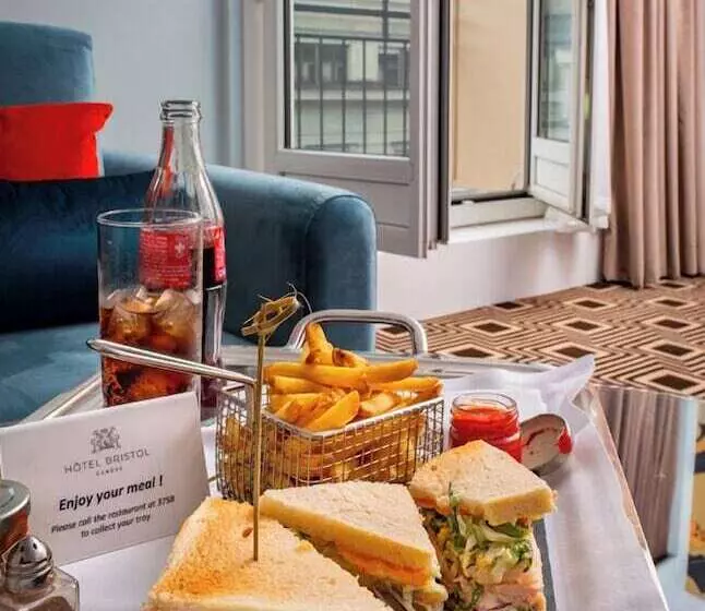 Fotos del hotel Bristol:  9