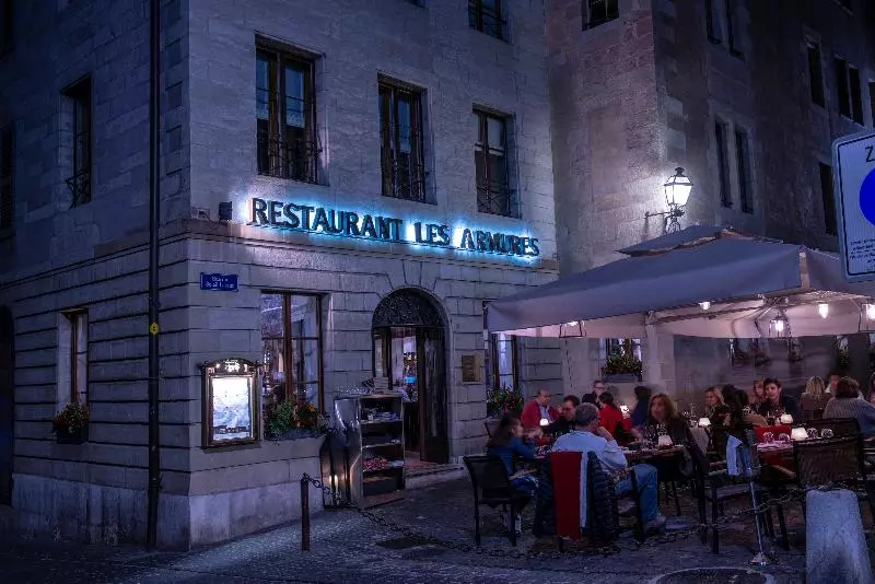 Fotos del hotel Les Armures:  8