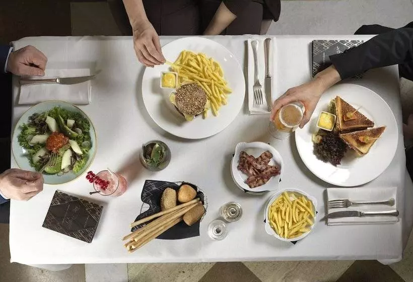 Fotos del hotel Villa Principe Leopoldo:  3