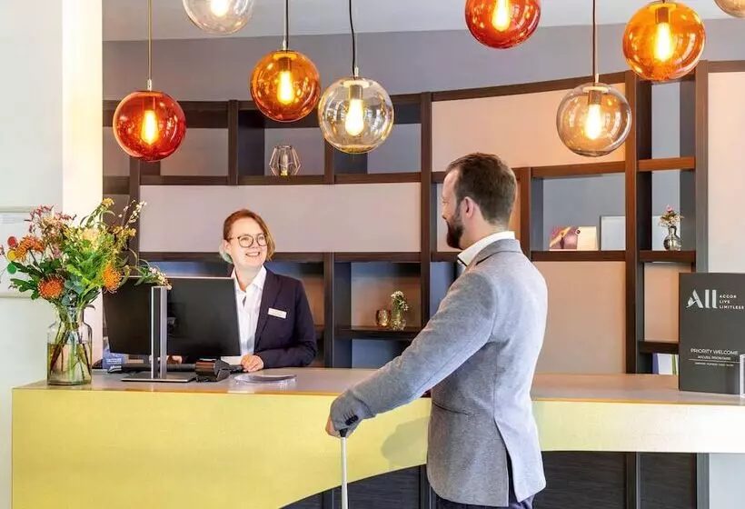 Fotos del hotel Mercure  Düsseldorf Zentrum:  3