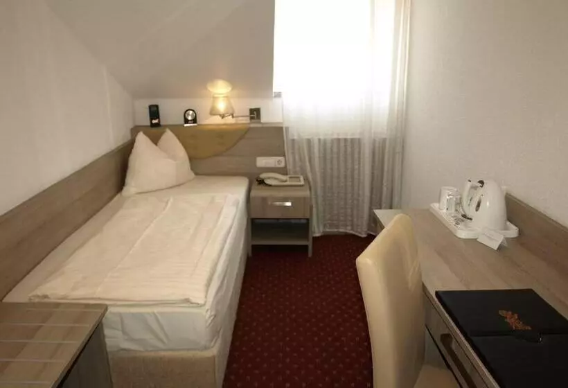 Airport  Filder Post