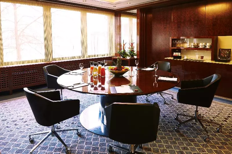 Fotos del hotel Steigenberger Graf Zeppelin:  15