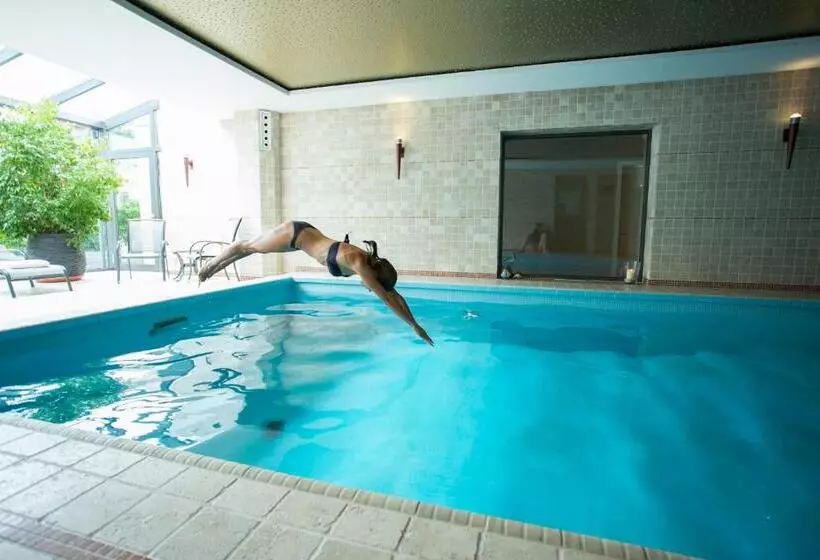 Fotos del hotel Villa Hügel:  2