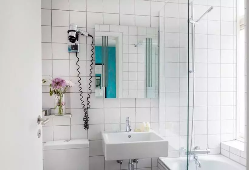 Fotos del hotel Andersen Boutique:  8