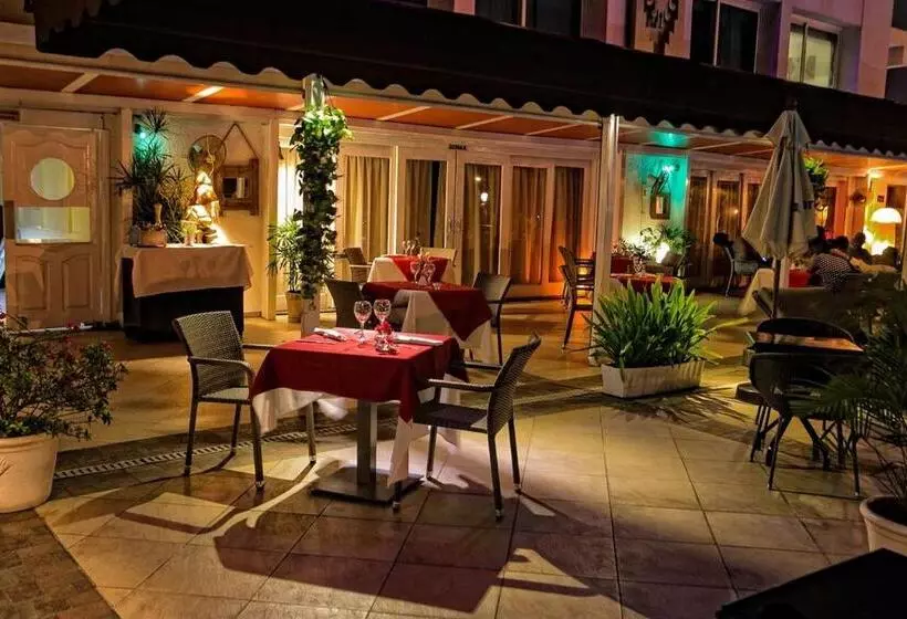 Fotos del hotel Napolitano:  17