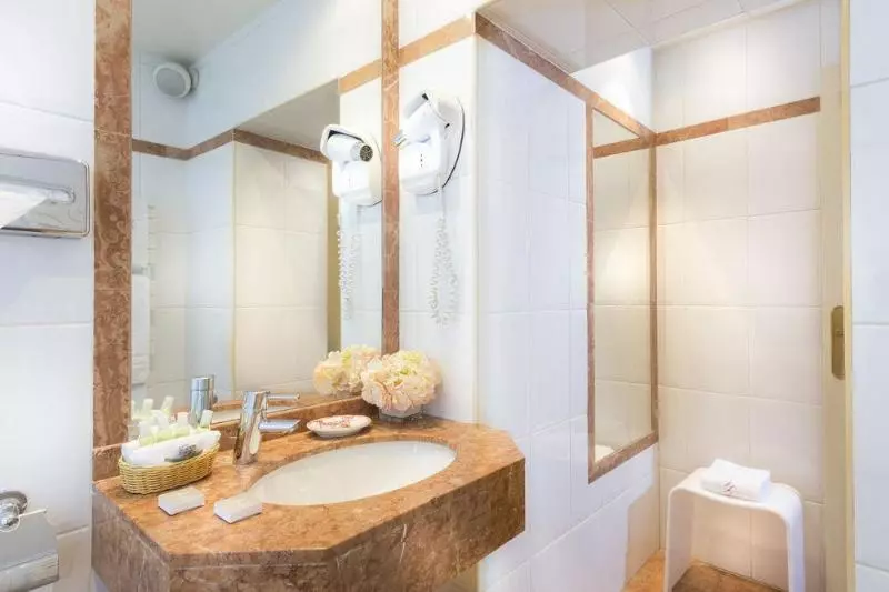 Fotos del hotel Dauphine Saint Germain:  5