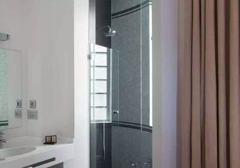 Fotos del hotel Hôtel De La Place Du Louvre  Esprit De France:  11