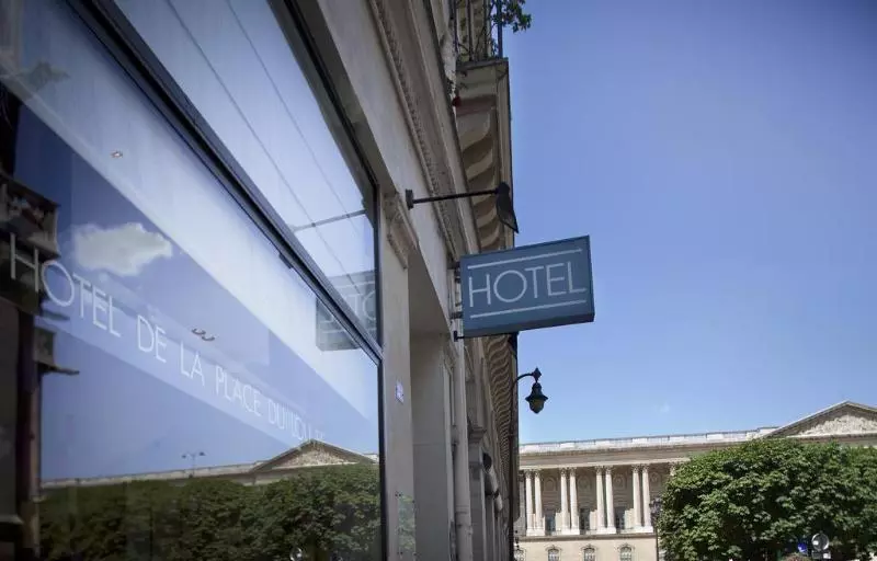 Hôtel De La Place Du Louvre  Esprit De France