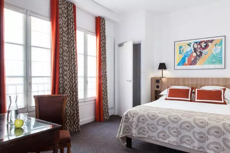 Fotos del hotel Hôtel De La Place Du Louvre  Esprit De France:  14