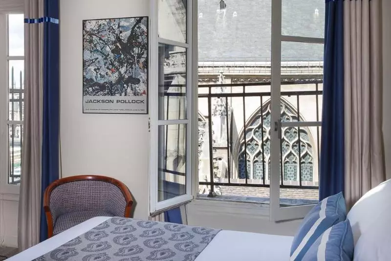 Fotos del hotel Hôtel De La Place Du Louvre  Esprit De France:  9