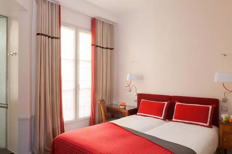 Fotos del hotel Hôtel De La Place Du Louvre  Esprit De France:  10