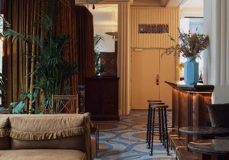 Fotos del hotel Rochechouart:  2