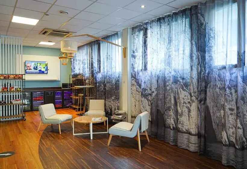 Fotos del hotel Ibis Styles Marseille Centre Prado Castellane:  18