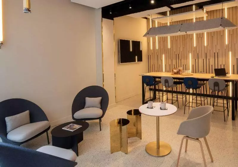 Fotos del hotel Ibis Styles Paris Opera Lafayette:  8