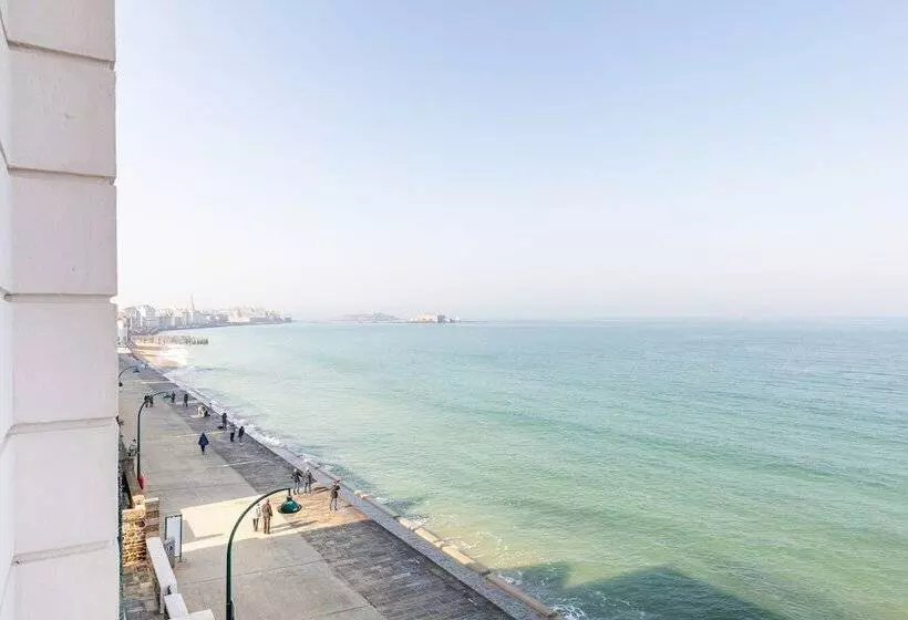 Fotos del hotel Kyriad Saint Malo Centre Plage:  9