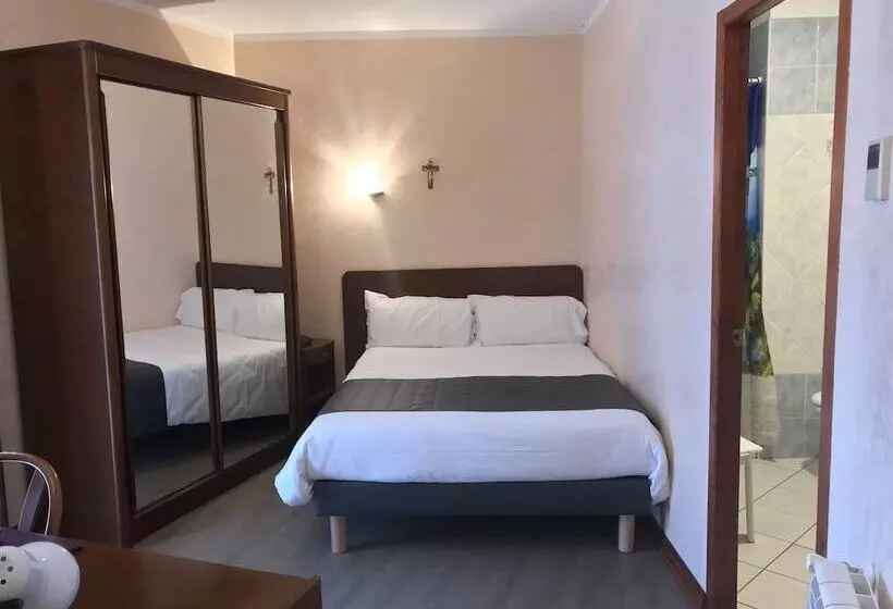 Fotos del hotel Hôtel Vesuvio:  11