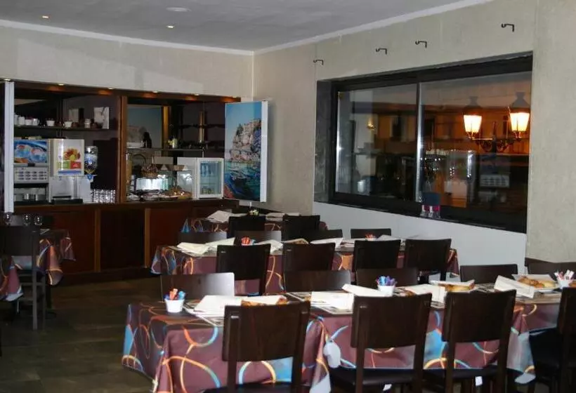 Fotos del hotel Hôtel Vesuvio:  2