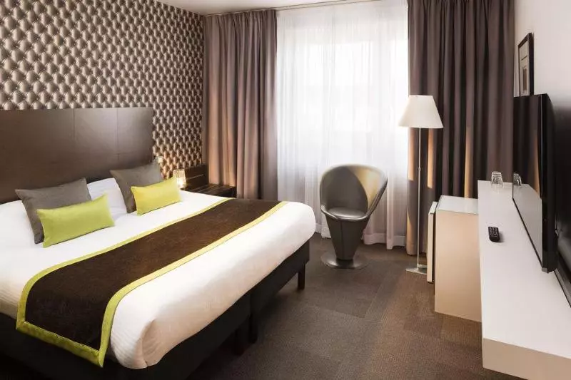 Fotos del hotel Hôtel Diana Dauphine  Room Service Disponible:  14