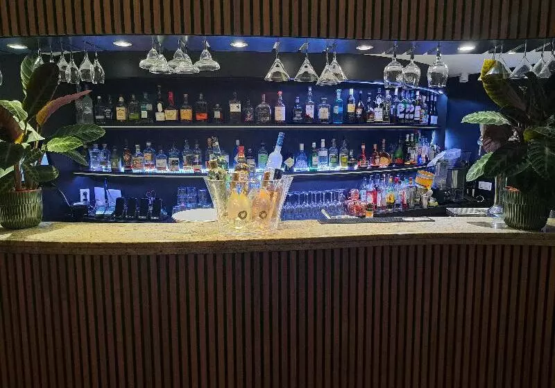 Fotos del hotel Gounod:  12