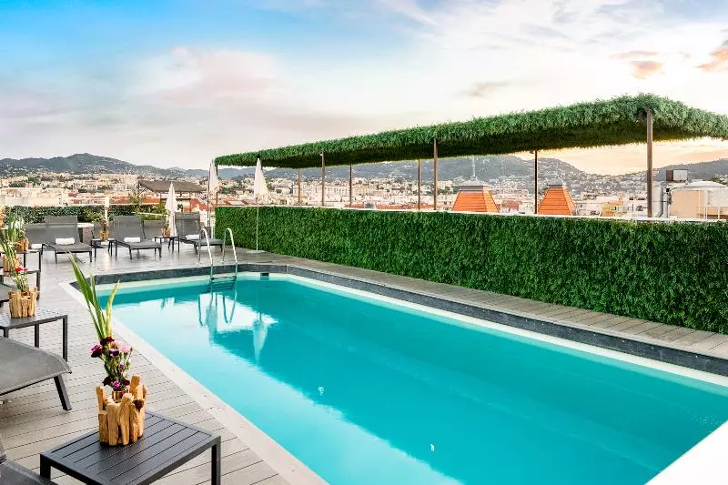 Fotos del hotel Gounod:  2