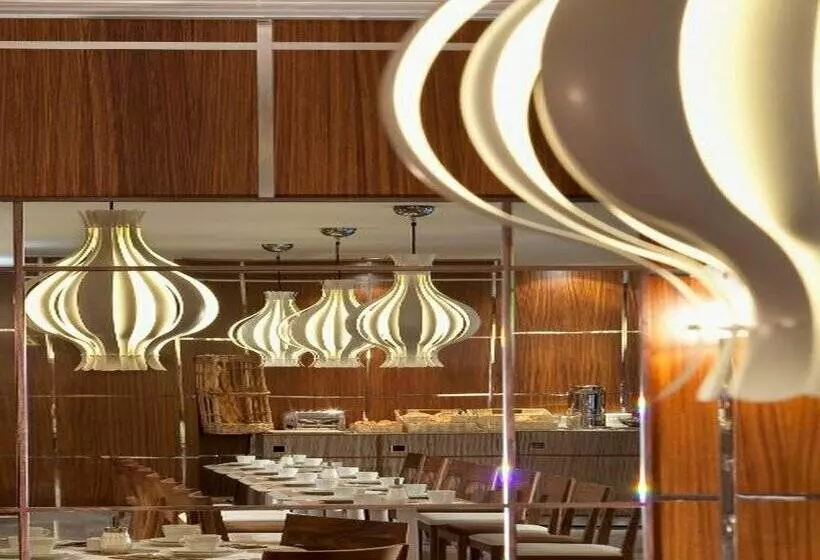 Fotos del hotel Jardins Eiffel:  9