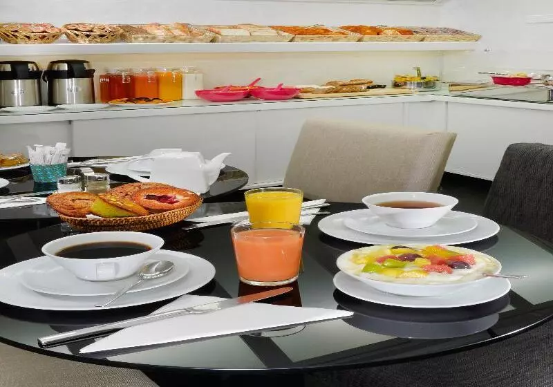 Fotos del hotel Hôtel Plaza étoile:  4