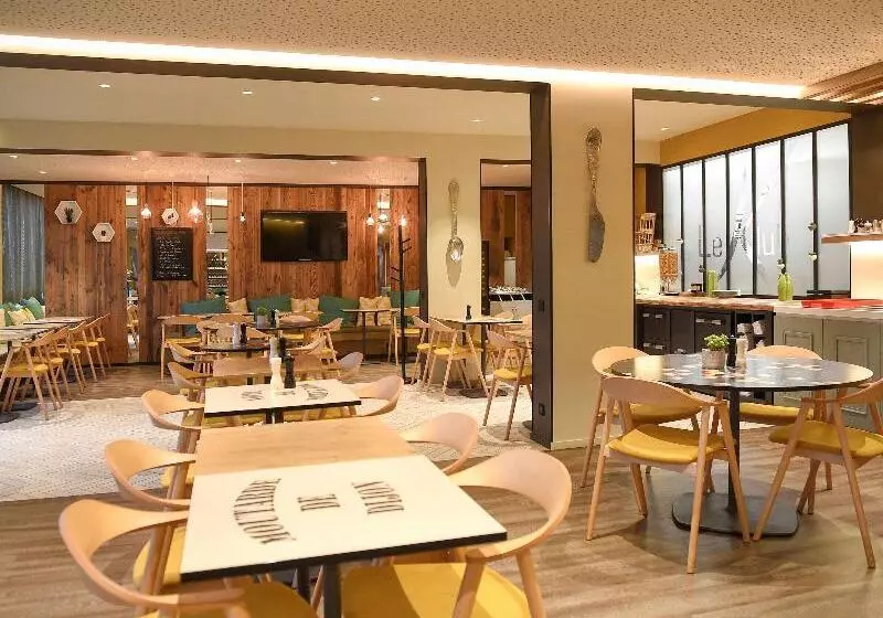 Fotos del hotel Ibis Dijon Gare:  15