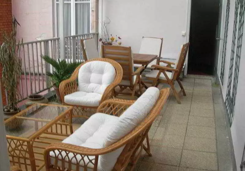 Fotos del hotel Hôtel Poussin:  4