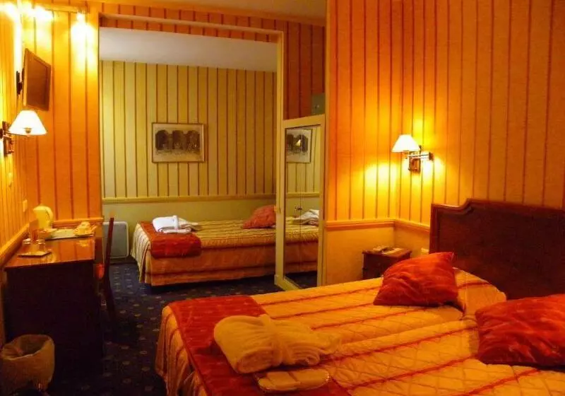 Fotos del hotel Hôtel Poussin:  2