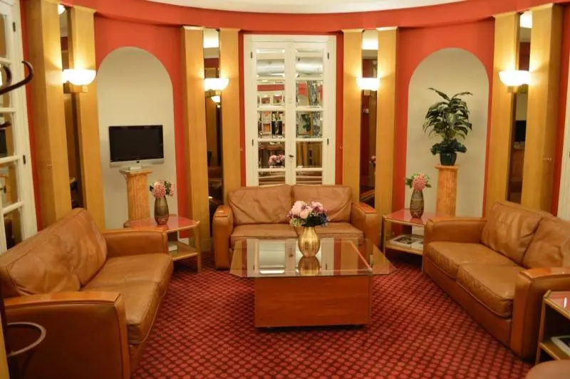 Fotos del hotel Royal Elysées:  11