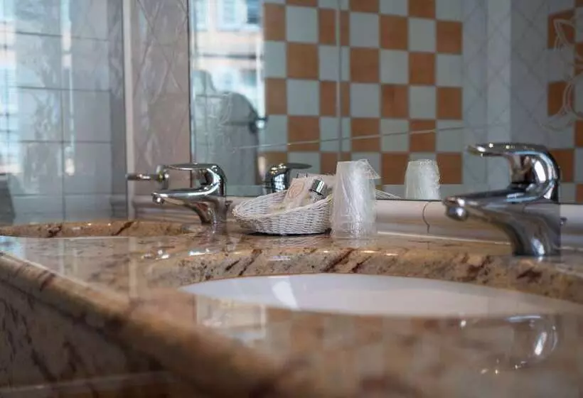 Fotos del hotel Saintmartin:  17