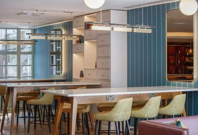 Fotos del hotel Doubletree By Hilton Bath:  3