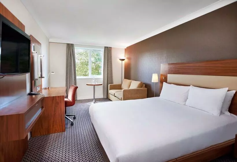 Doubletree By Hilton Bristol North